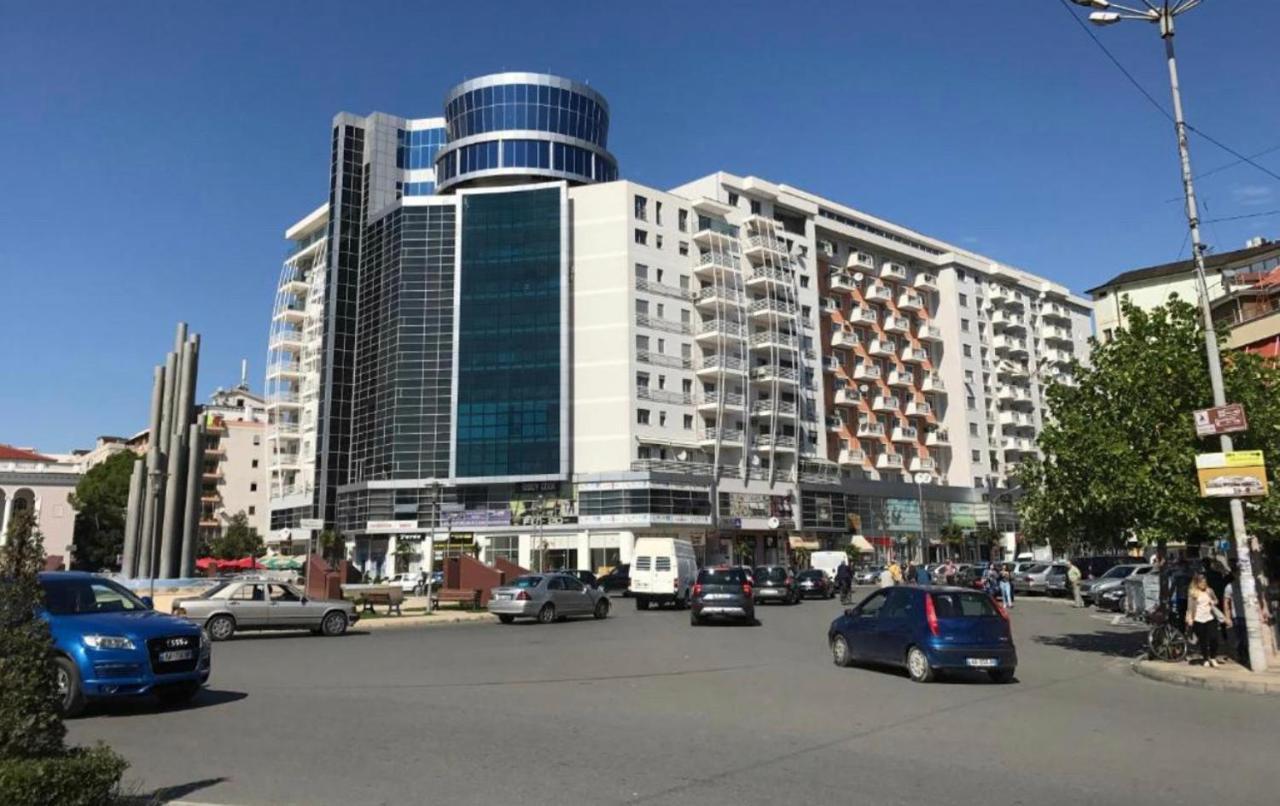 Sky 2 Apartment City Center Shkoder Exterior photo